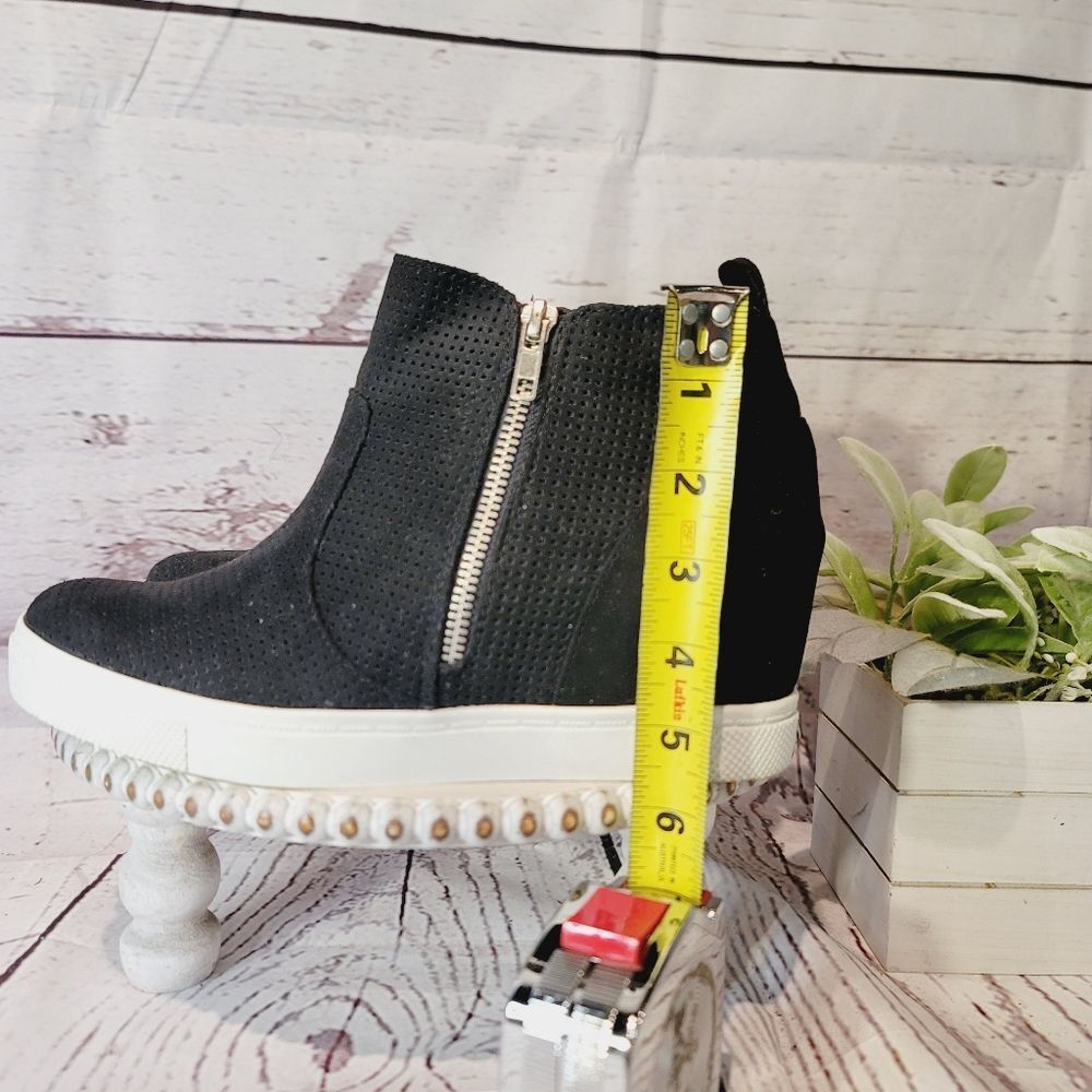 NWT Brash Black Faux Suede Perforated Wedge Ankle Heeled Bootie Sneaker Size 10 - Picture 12 of 13